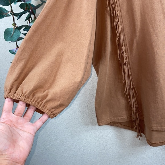 •easel• Tan {100% COTTON} Heavyweight long-sleeved Shirt w/ Front Fringe Detail - Picture 6 of 13